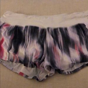 Lululemon speed up shorts 2.5